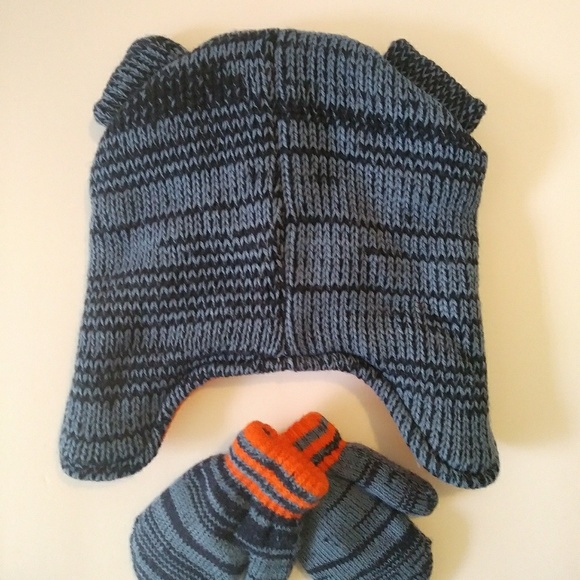 Children's Place Trapper Dog Hat & Gloves - Picture 4 of 6